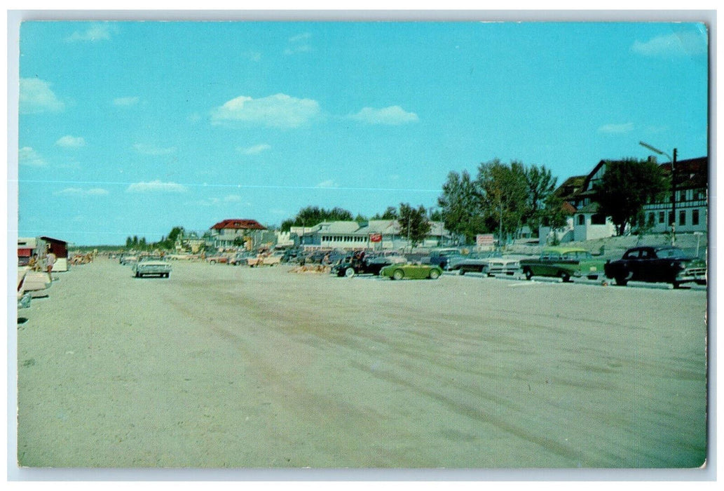 c1950's Golden Sand Wasaga Beach Ontario Canada Vintage Unposted Postcard