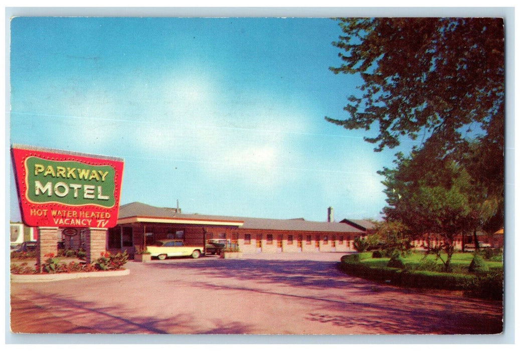 1965 The Parkway Dundas Street London Ontario Canada Vintage Postcard