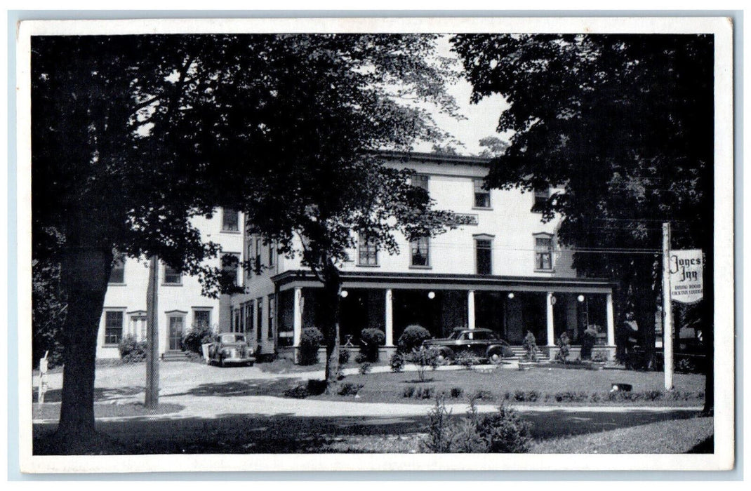 Jones Inn Motel Front View Cars Garden Scene Newport Maine ME Antique Postcard