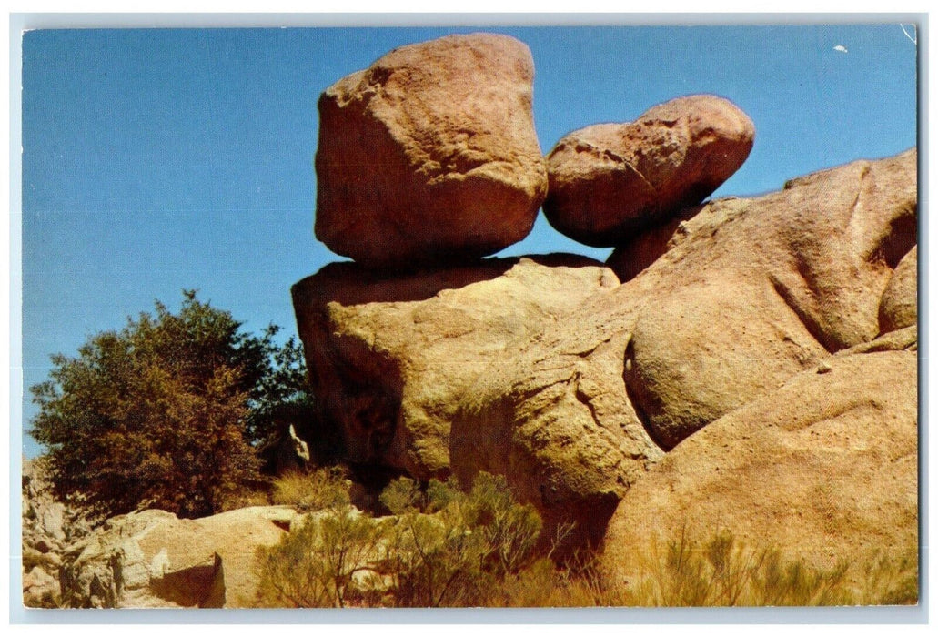 c1960 Kissing Rocks Highway Willcox Benson Texas Canyon Arizona Vintage Postcard