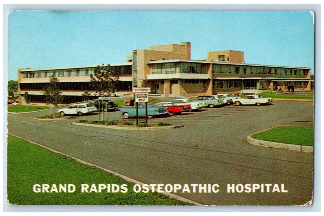 c1960 Grand Rapids Osteopathic Hospital Exterior Park Boston Michigan Postcard