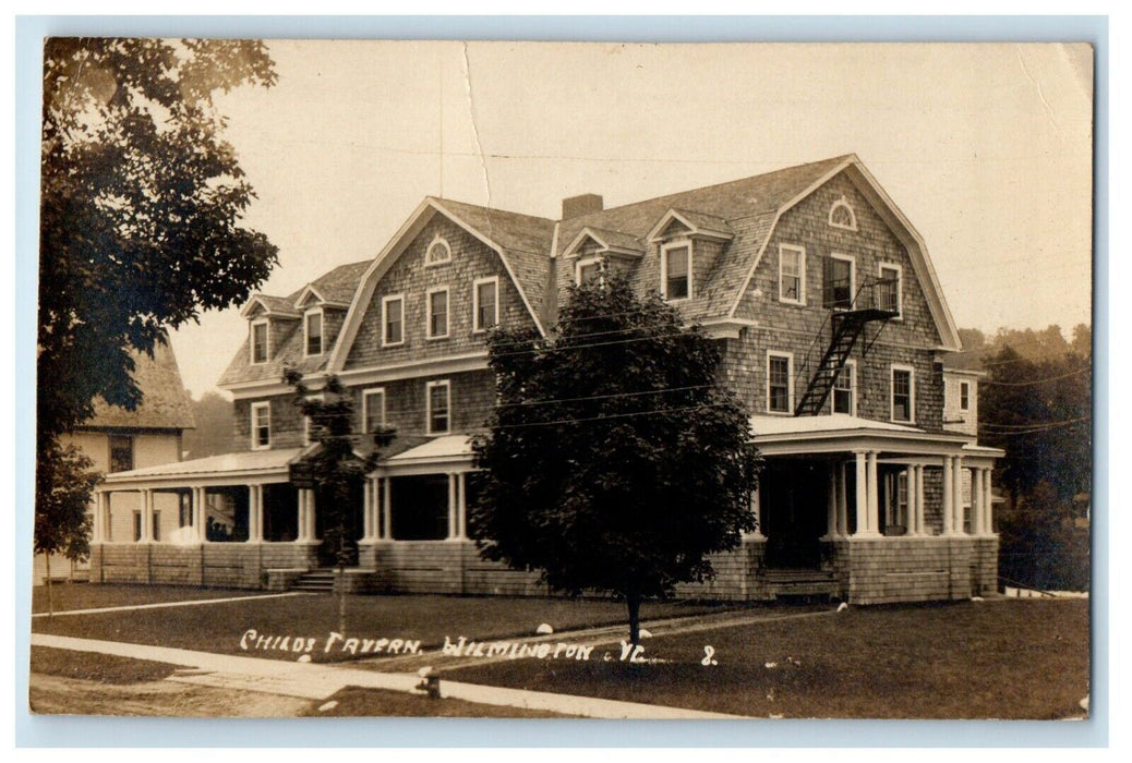 1923 Childs Tavern House Wilmington Vermont VT RPPC Photo Vintage Postcard