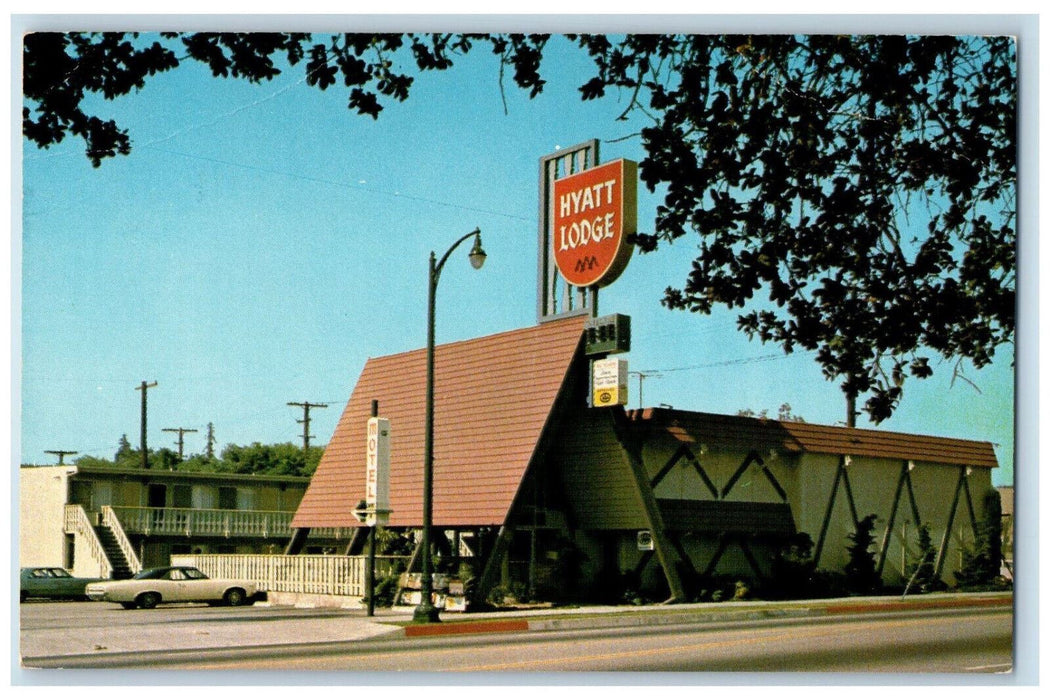 Entrance To Hyatt Lodge Motel Pasadena California CA, Cars Street View Postcard