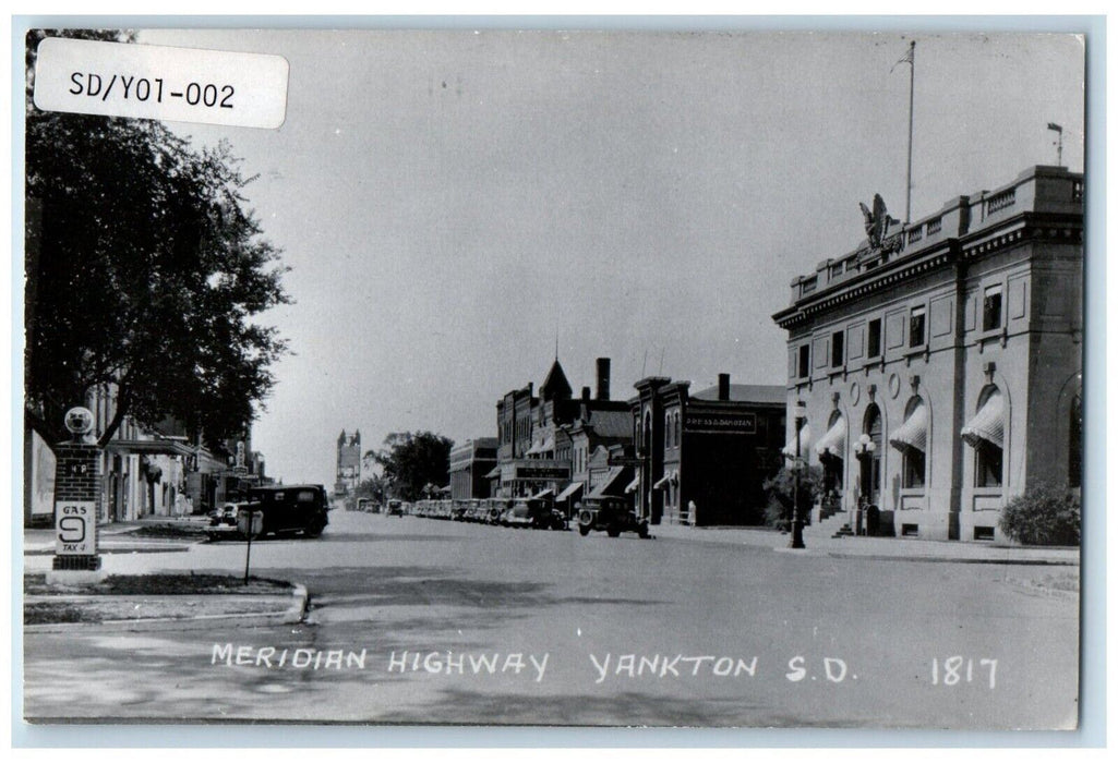 c1940's Meridian Highway Cars Yankton South Dakota SD RPPC Photo Postcard