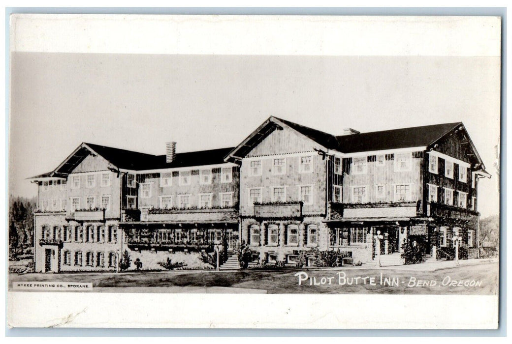 c19210's Pilot Butte Inn View McKee Bend Oregon OR RPPC Photo Unposted Postcard
