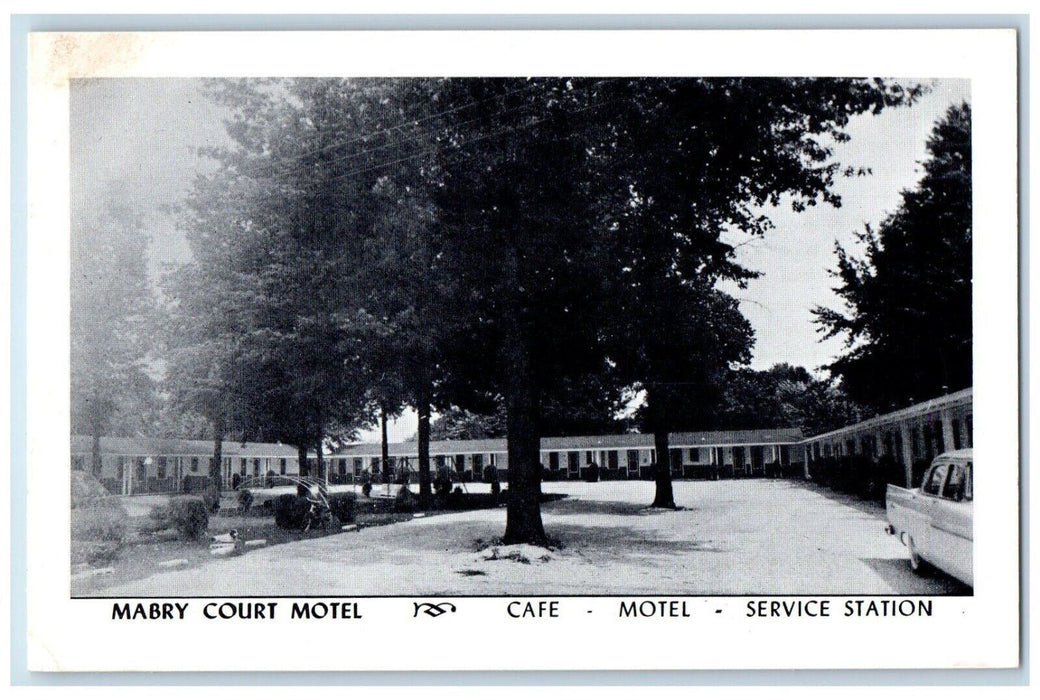 c1940 Mabry Court Motel Cafe Motel Service Station Vandalia Illinois IL Postcard