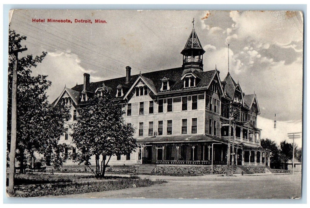 c1910 Hotel Minnesota Exterior Building Detroit Minnesota MN Bloom Bros Postcard