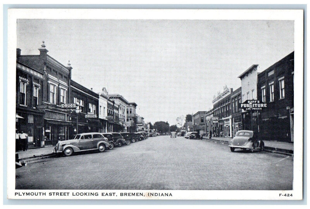 c1940 Plymouth Street Looking East Bremen Indiana IN Vintage Antique Postcard