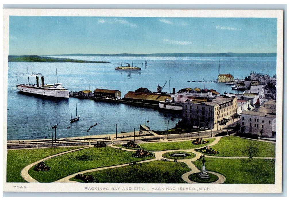 c1910 Mackinac Bay City Steamer Cruise Ship Mackinac Island Michigan MI Postcard