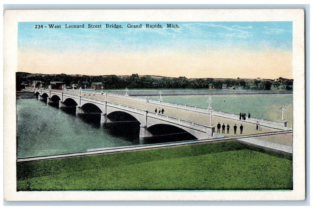 c1920's West Leonard Street Bridge Grand Rapids Michigan MI Antique Postcard