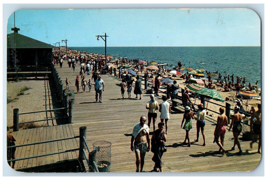 c1960 Hammonasset State Park Swimsuit Beach Hammonasset Connecticut CT Postcard