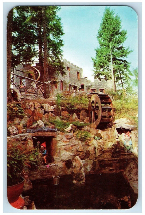 c1960's The Wishing Well at the Glasshouse on Highway #3 Kootenay Lake Postcard