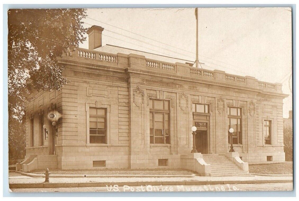 c1910's US Post Office Building View Muscatine Iowa IA RPPC Photo Postcard