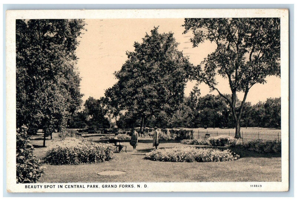1937 Beauty In Central Park Grand Forks North Dakota ND Posted Vintage Postcard