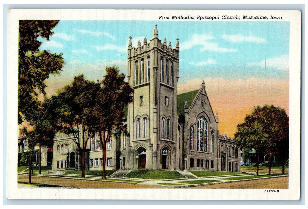 c1950 First Methodical Episcopal Church Cross Tower Muscatine Iowa IA Postcard