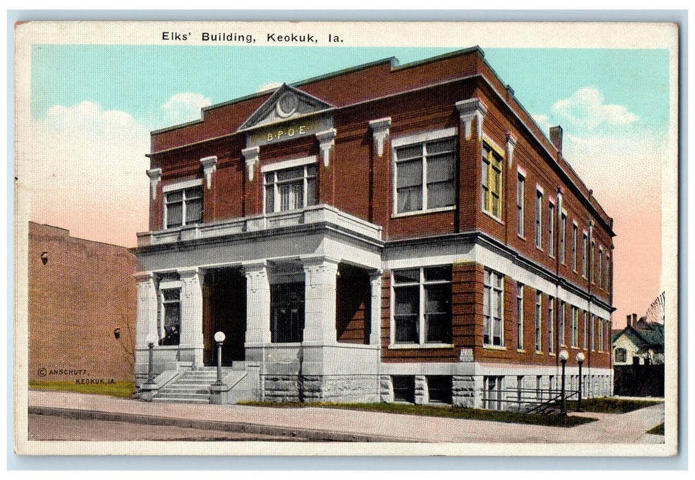 c1940's Elk's Building Facade Stairs Roadside Entrance Keokuk Iowa IA Postcard