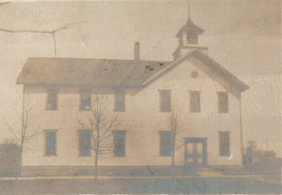 1907 Kempton Illinois IL School House Amateur RPPC Photo Antique Postcard