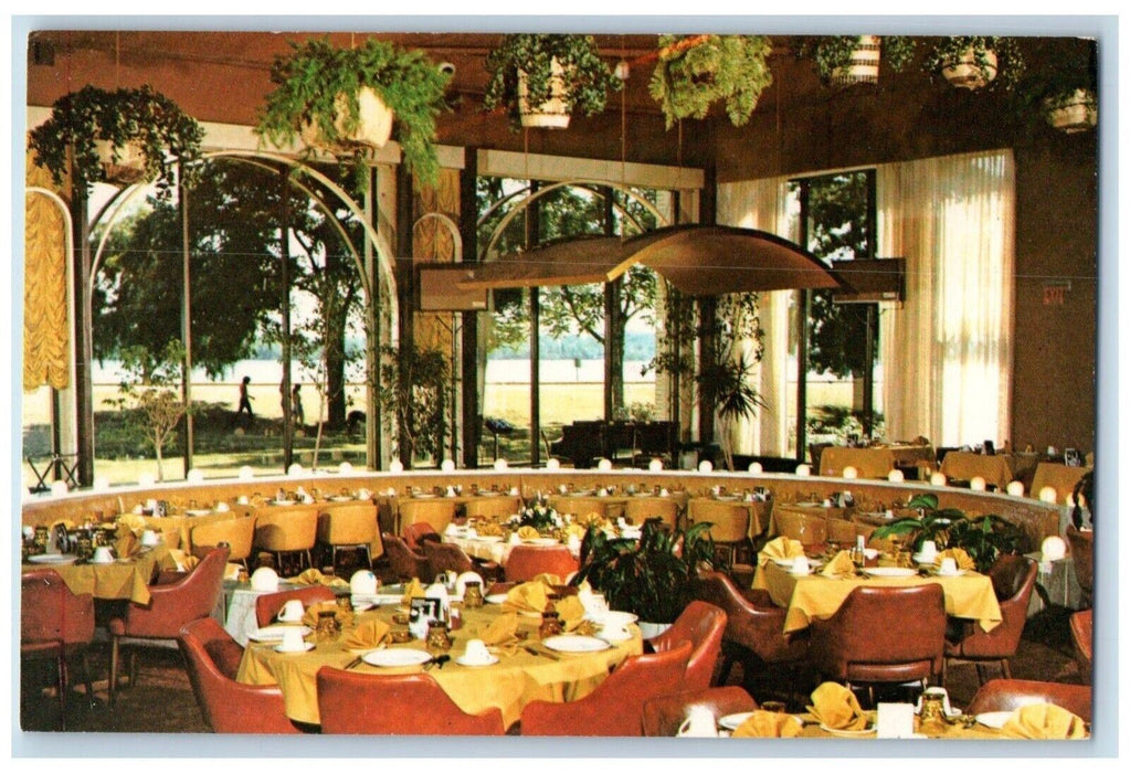 c1960's Circle Room Niagaras Finest Restaurant Niagara Falls New York Postcard