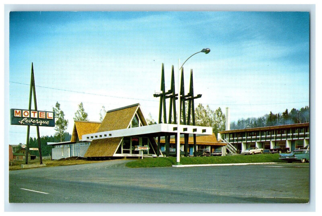 c1960's Motel Levesque Riviere-du-Loup Quebec Canada Vintage Postcard