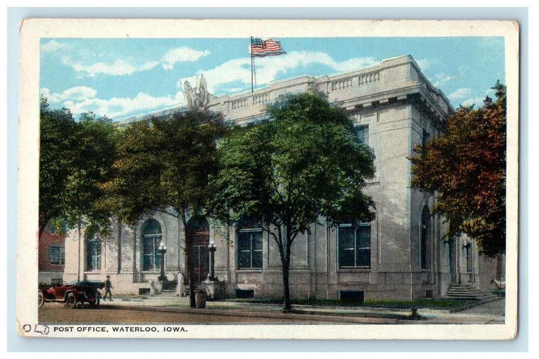 1915 Post office Building Cars Street View Flag Waterloo Iowa IA Postcard