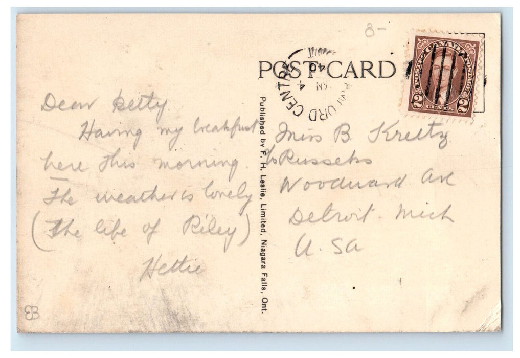 1940 View in Clark's Tourist Camp, Niagara Falls Canada Vintage Postcard
