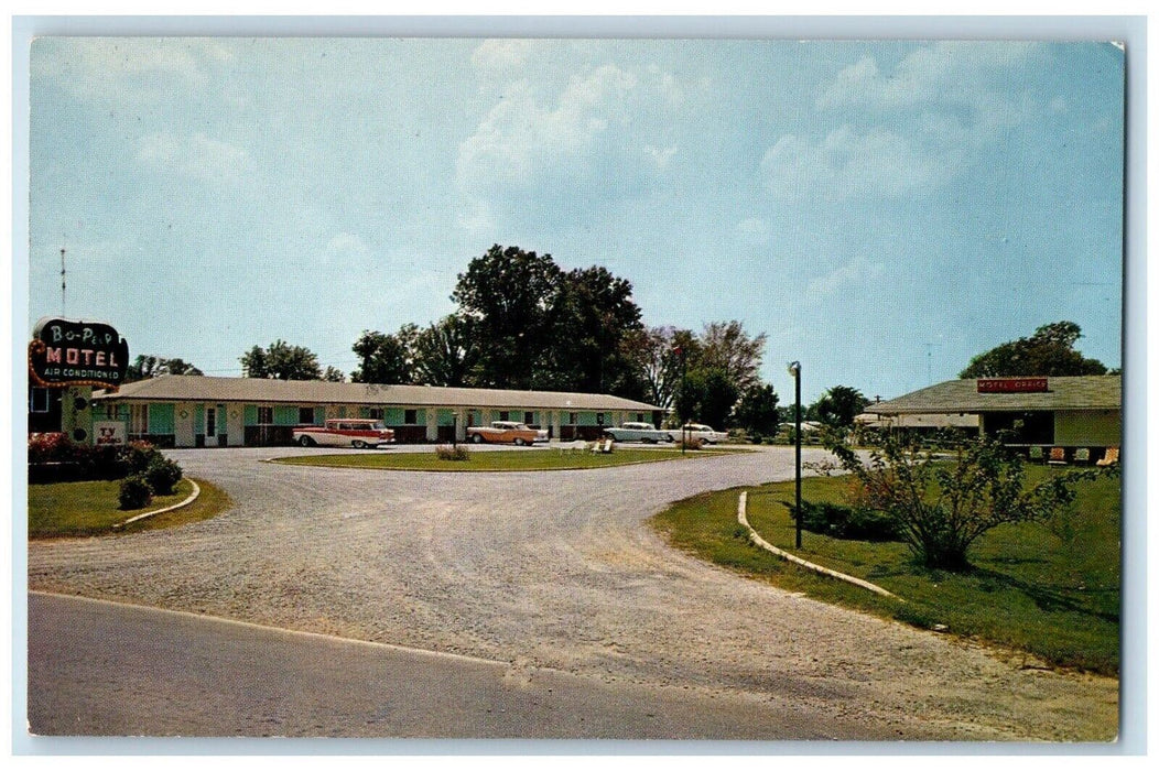 c1950's Bo-Peep Motel And Cars Roadside South Fulton Kentucky KY Postcard