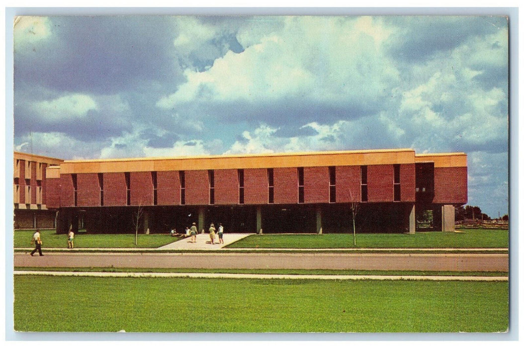 c1950's Morris Hall Highlands Campus Mankato State College Mankato MN Postcard