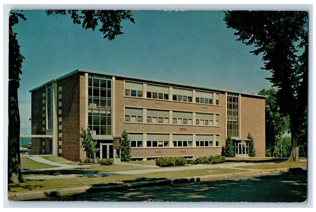1969 Science and Arts Building, Mankato State College Mankato MN Postcard