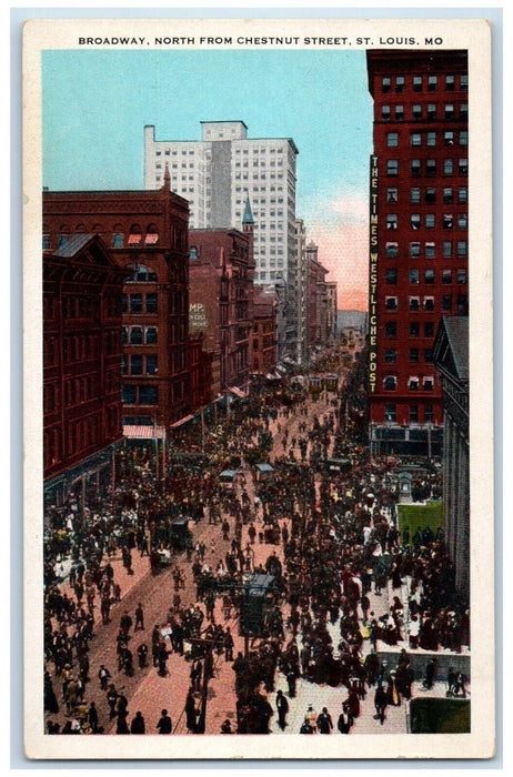 c1930's Broadway North From Chestnut Street St. Louis Missouri MO Postcard