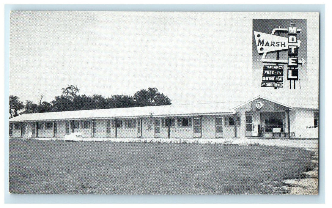 c1950s Marsh Motel Half Mile South of Villisca Iowa IA Unposted Vintage Postcard