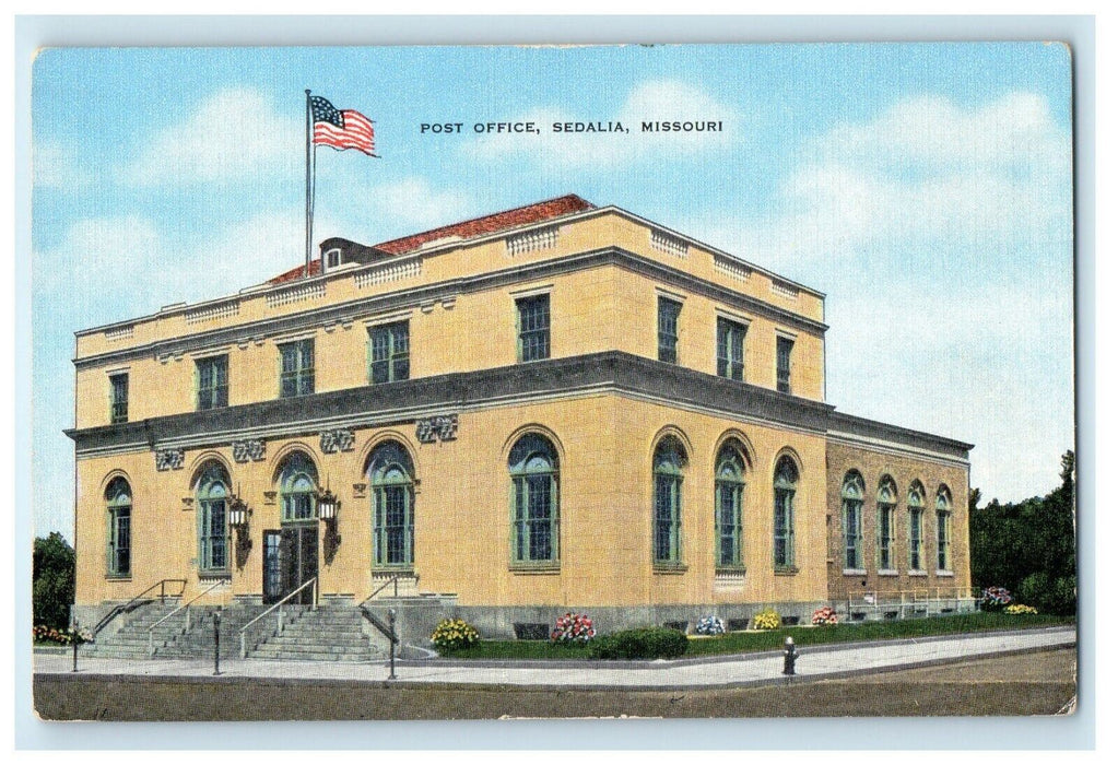 c1940's Post Office Street View Sedalia Missouri MO Unposted Vintage Postcard