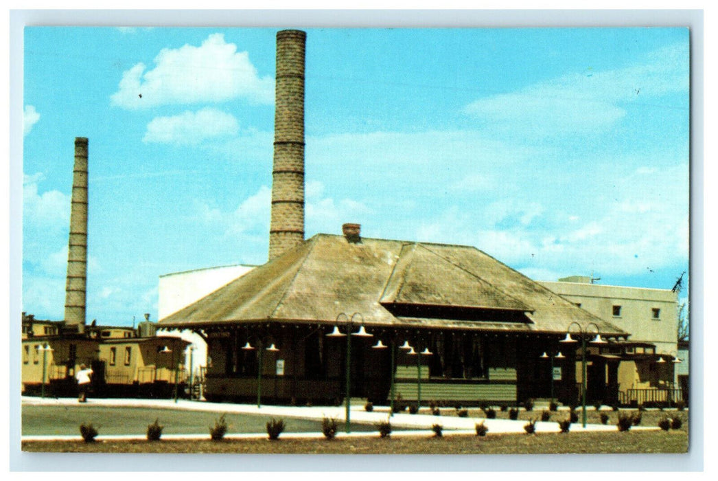 Loose Caboose Restaurant 10 Hojack Yards (Rt. 104) Webster New York NY Postcard