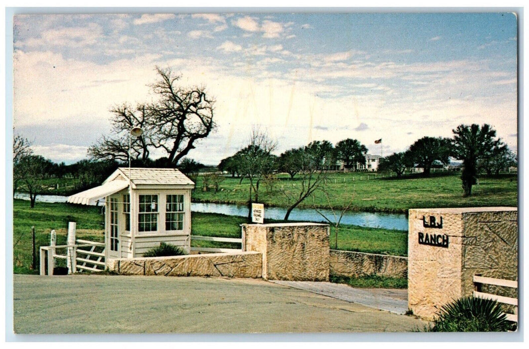 c1960 Entrance LBJ Ranch Texas White House Johnson City Texas Vintage Postcard