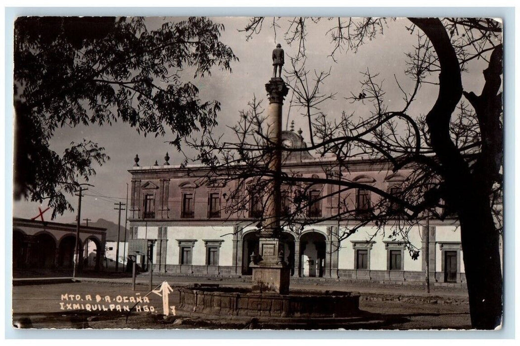 1941 Hotel Palacio Statue Monument View Ixmiquilpan Mexico RPPC Photo Postcard