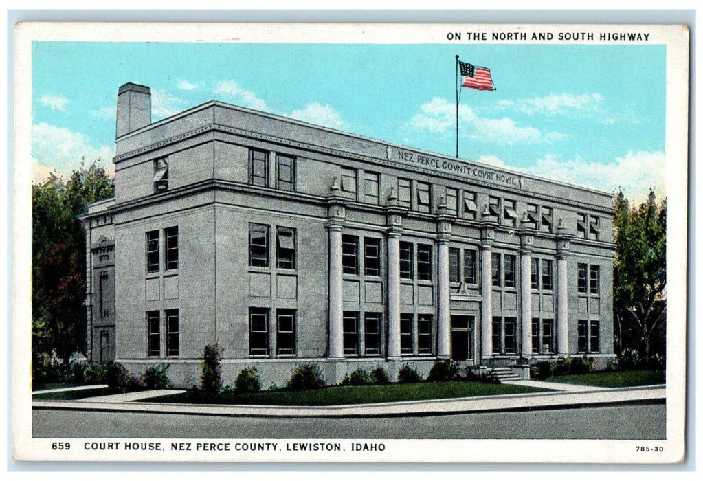 c1920 Court House Nez Perce County North South Highway Lewiston Idaho Postcard