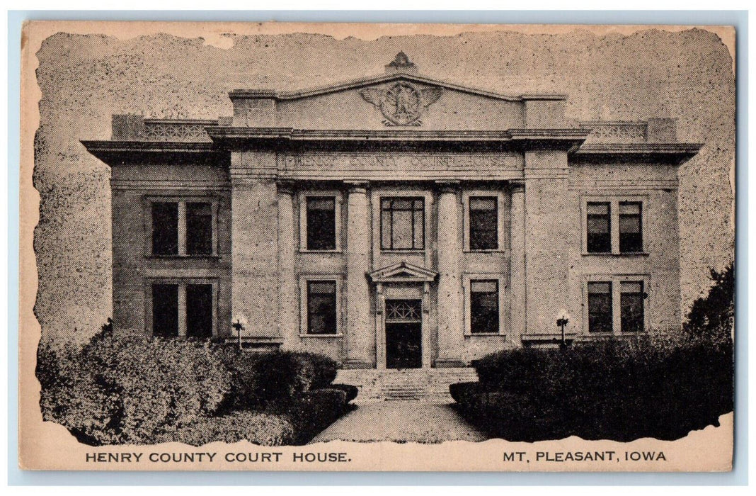 Henry County Court House Front View Mt. Pleasant Iowa IA Antique Postcard