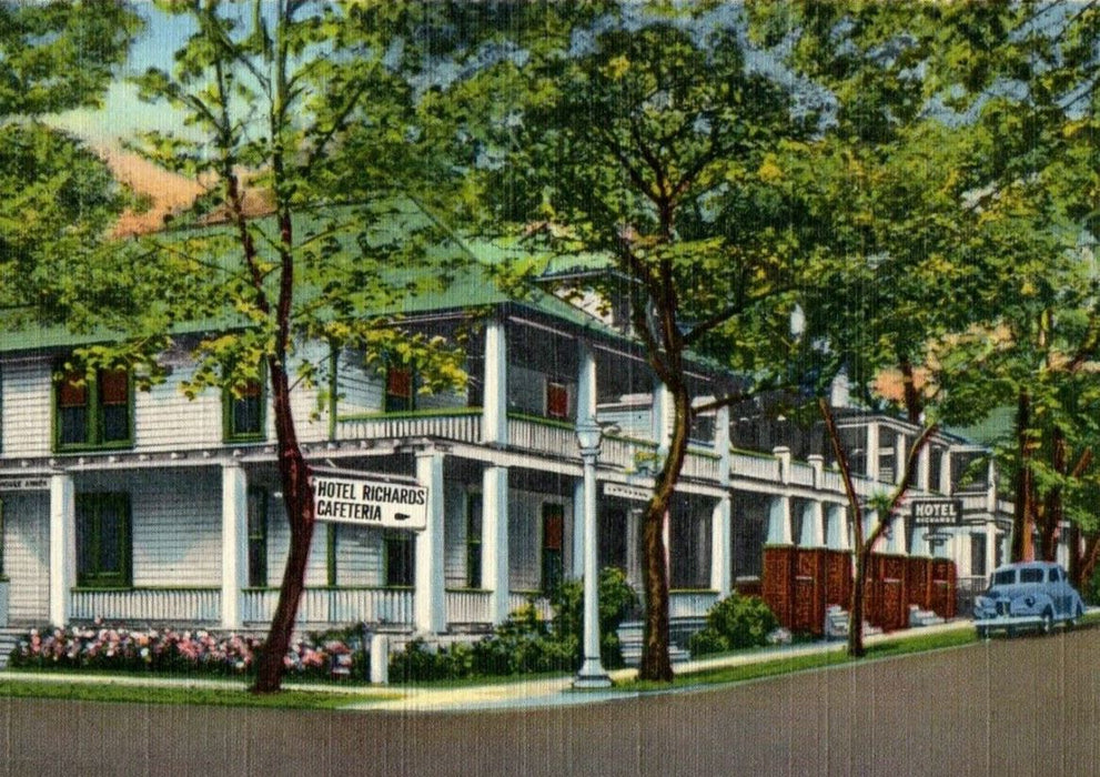 c1940's Hotel Richards And Maple Avenue Lakeside Ohio OH Vintage Postcard