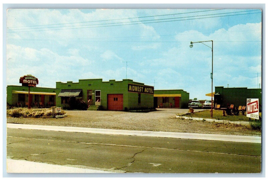 c1950's Midwest Hotel Roadside Munster Indiana IN Posted Vintage Postcard