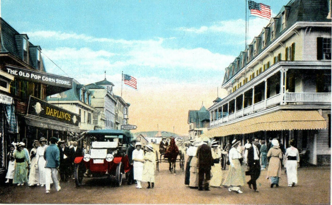 c1920s Pawnee House and Circuit Ave. Oak Bluff, Massachusetts MA Postcard