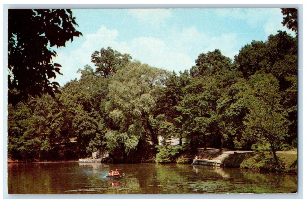 Glen Miller Park Lagoon Richmond Indiana IN, Boat Canoeing Scene Postcard