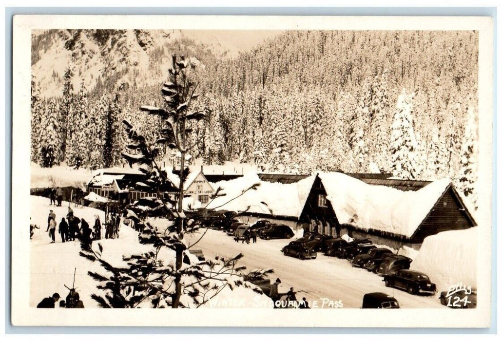 c1940's Summit Inn Ski Lodge Winter Scene Snoqualmie WA RPPC Photo Postcard