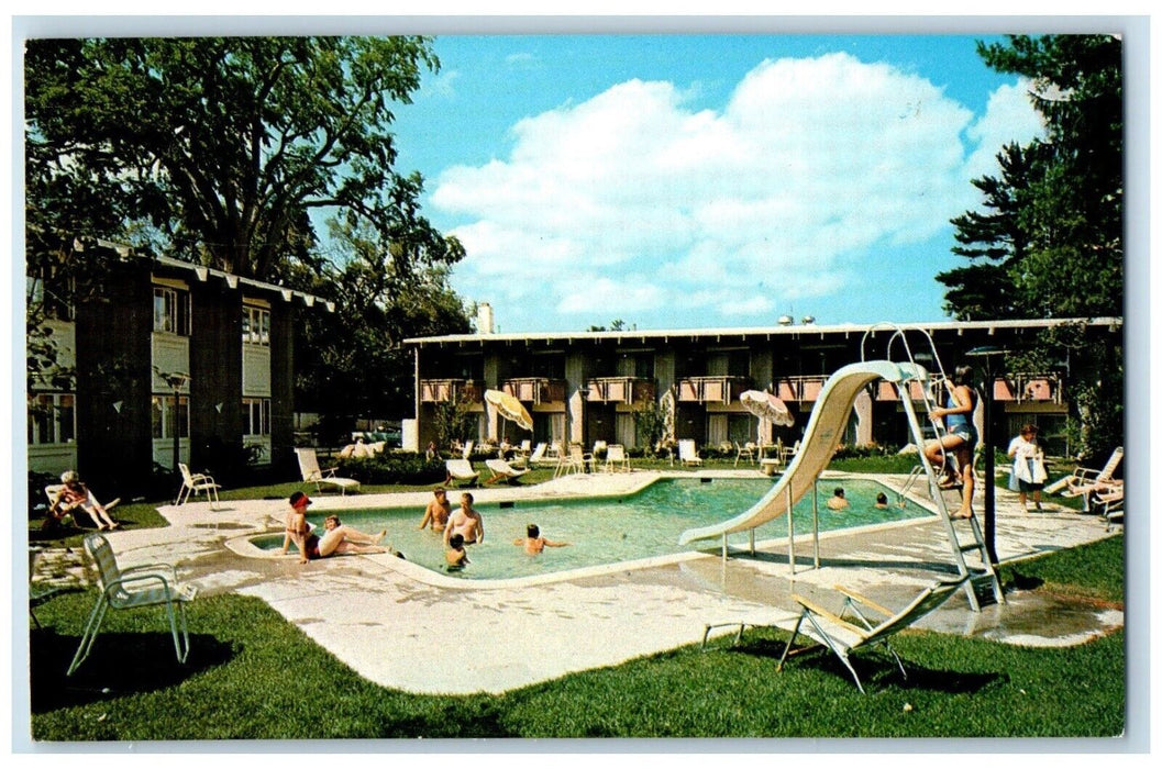 c1967 Poolside View Paradise Motor Inn Restaurant Bennington Vermont VT Postcard