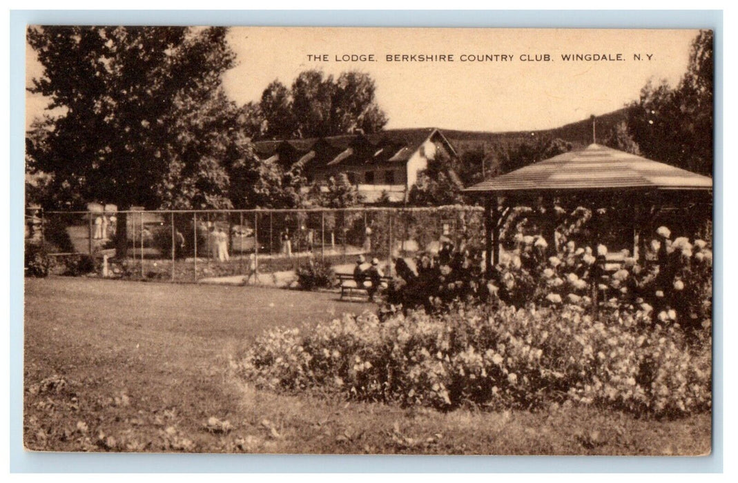 c1940s The Lodge, Berkshire Country Club Wingdale New York NY Postcard