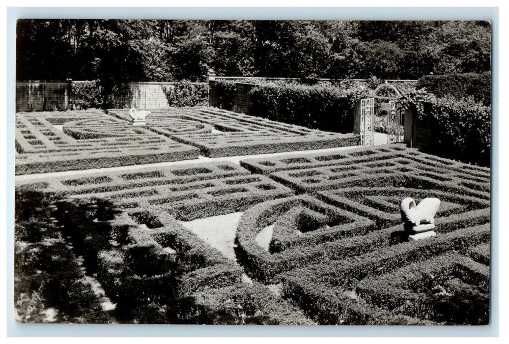 1955 The Maze Garden Robert Allerton Park Monticello Illinois IL Postcard