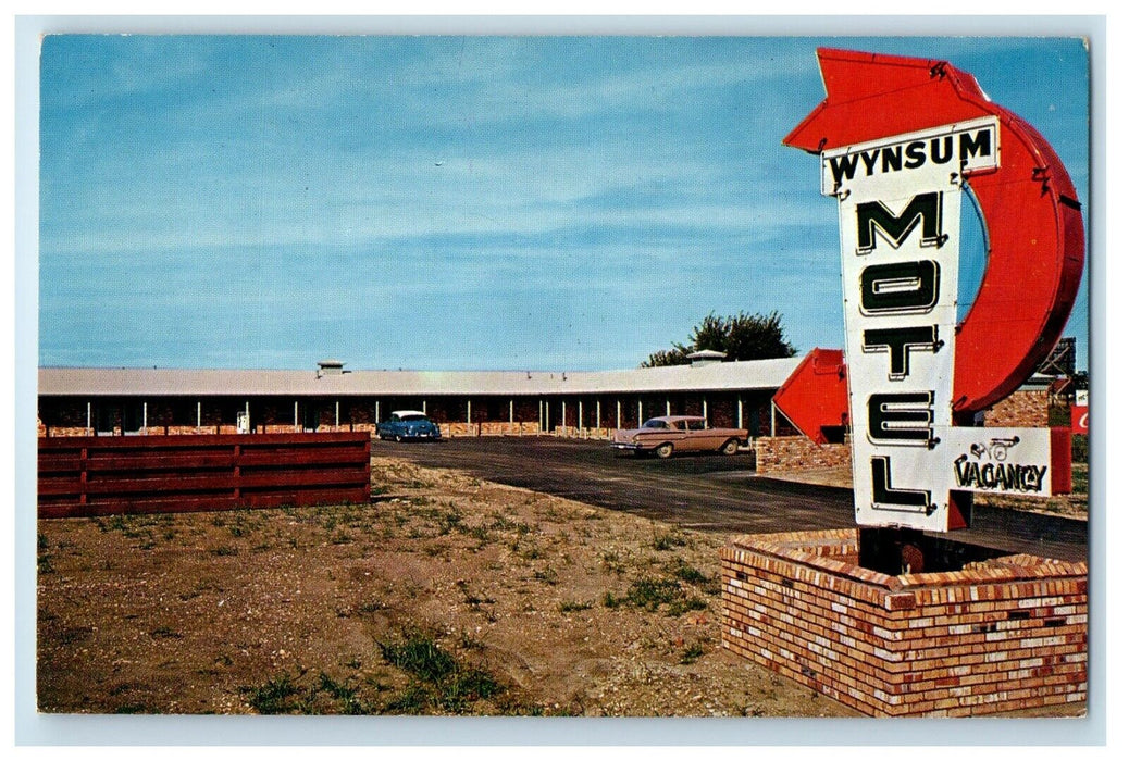 c1960s Wynsum Motel Saginaw Texas TX Unposted Vintage Artistichrome Postcard