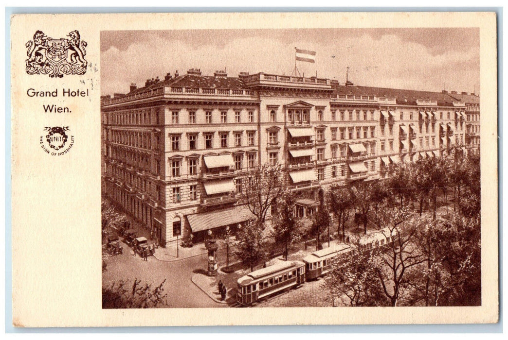 c1930's Grand Hotel Wien Am Karntnerring Wien Austria Trolley Car Postcard