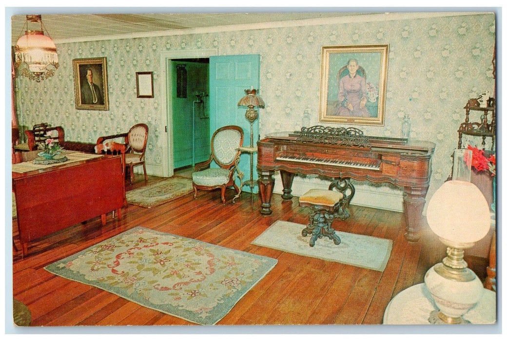 The Nu-Wray Inn Living Room Interior Scene Burnsville North Carolina NC Postcard