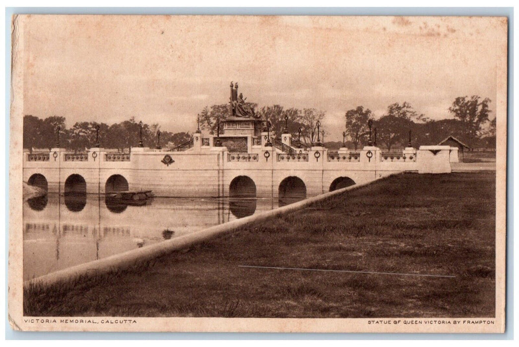 c1910's Victoria Memorial Statue Of Queen Victoria Calcutta India Postcard