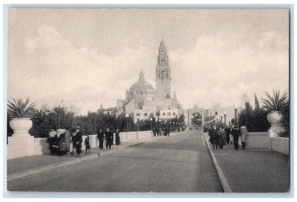 c1915 Entrance Plaza De California Panama-California Exposition Vintage Postcard