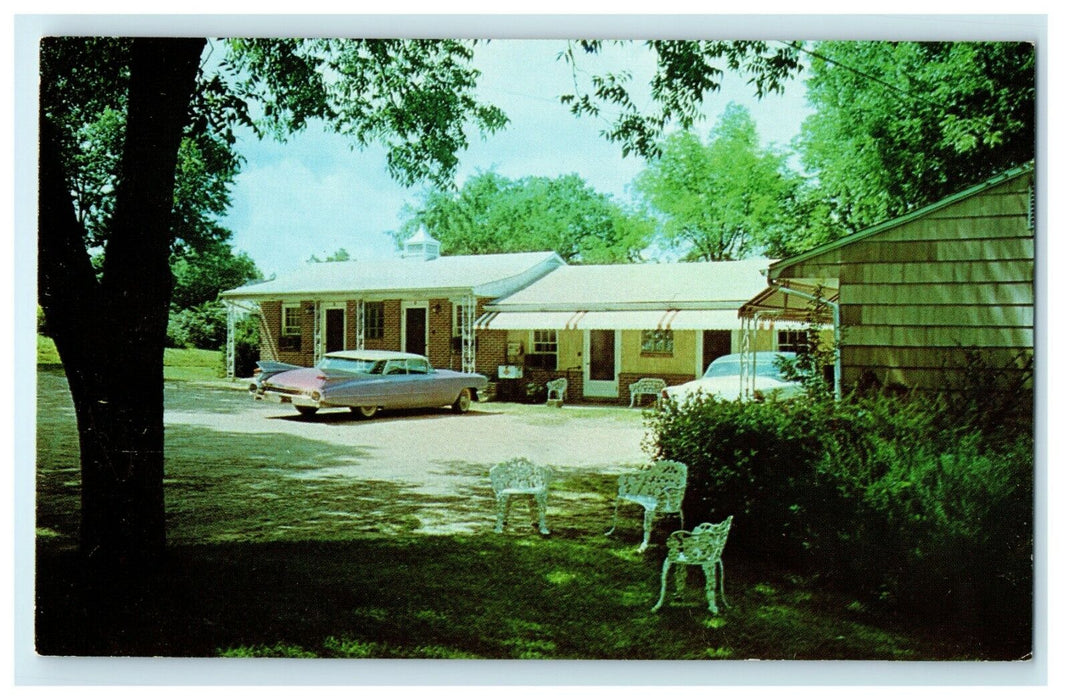 1950 Mrs. Baird's Motor Court and Tourist Home - Roanoke, Alabama AL Postcard